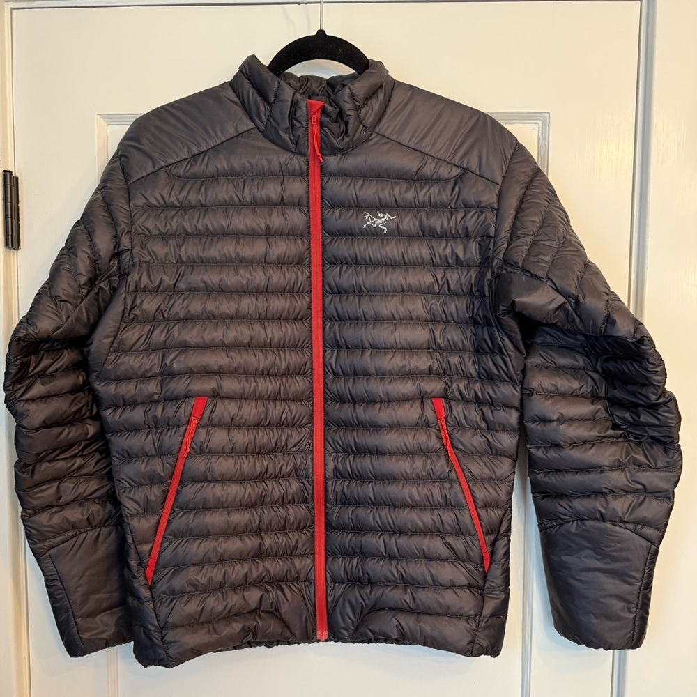 Arc’teryx Cerium SL Down Jacket in Gray Men Size Medium